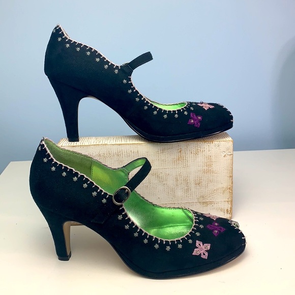 Retro Mary Janes Embroidered Faux Suede Open Toe  NWOB - Picture 6 of 10